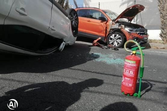 Dos heridos en una colisión en la carretera de Lomo Blanco/Policía Local de LPGC.